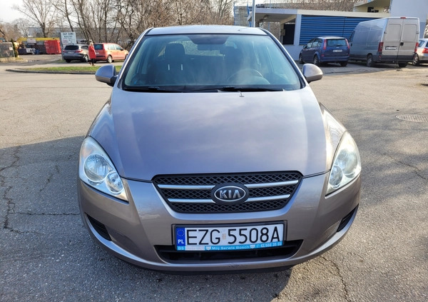 Kia Ceed cena 12900 przebieg: 192000, rok produkcji 2009 z Warszawa małe 301